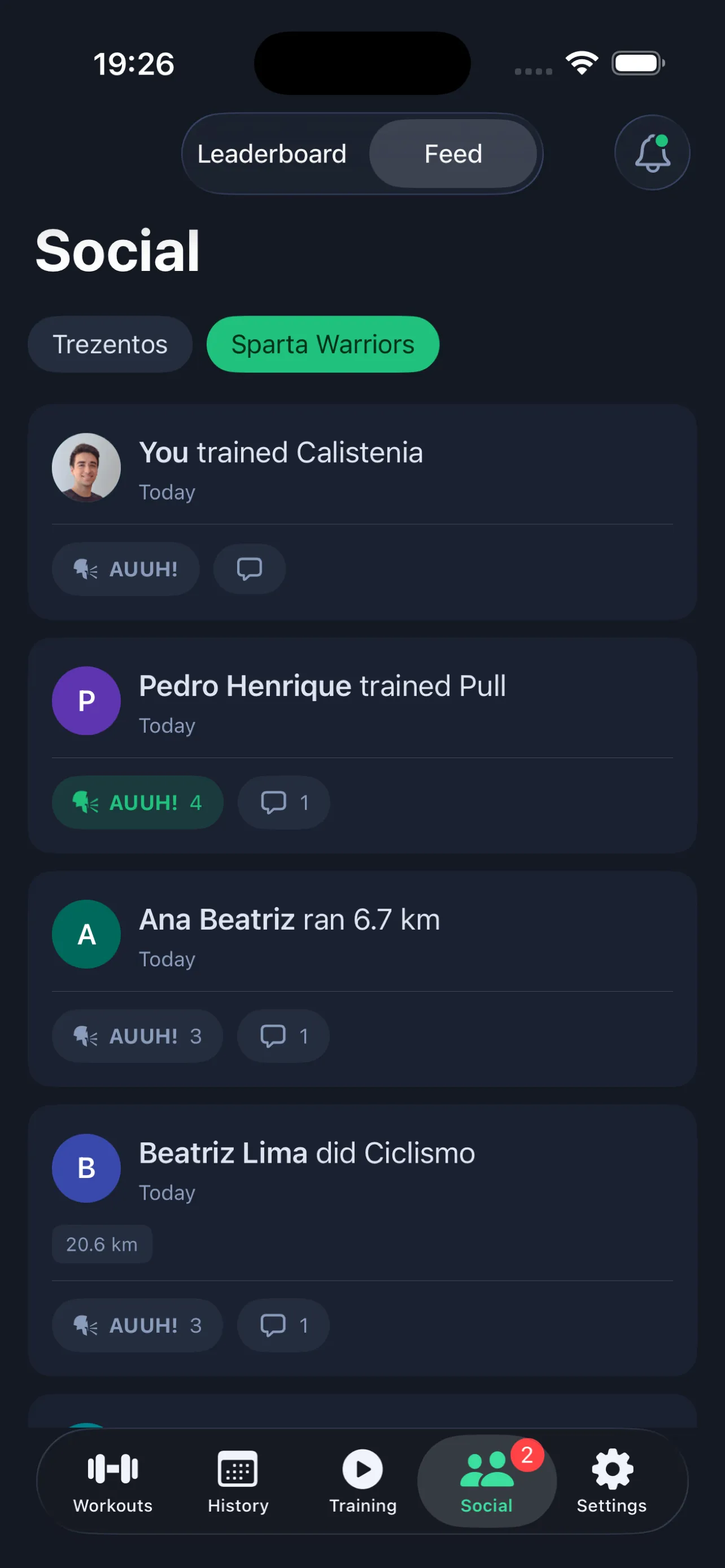 Group feed with workouts, runs and AUUH reactions