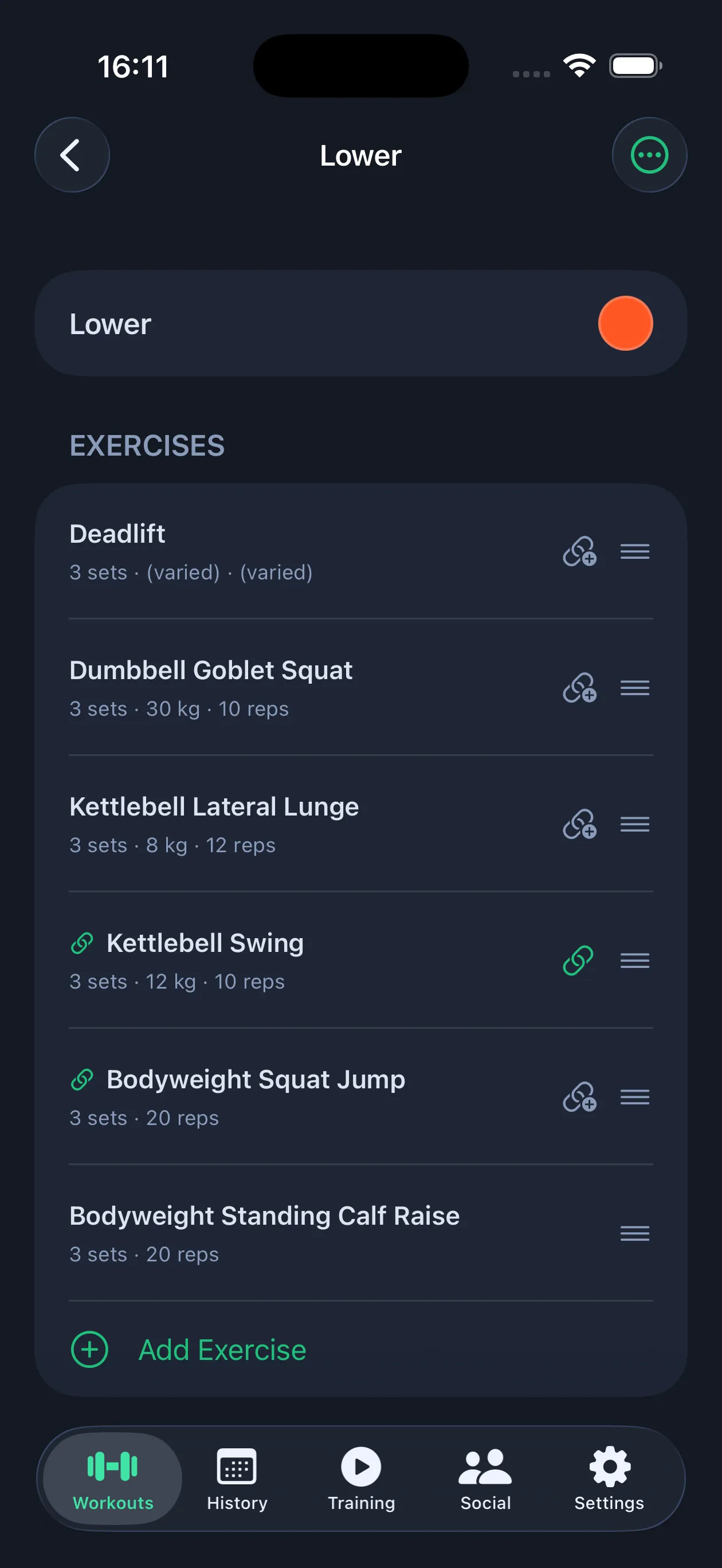 A pair of exercises grouped as a superset in the workout editor (iOS)